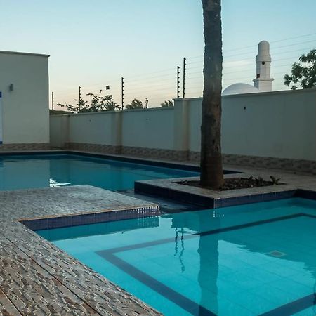 Lux Suites Nyali Luxury Apartments Mombasa Ngoại thất bức ảnh
